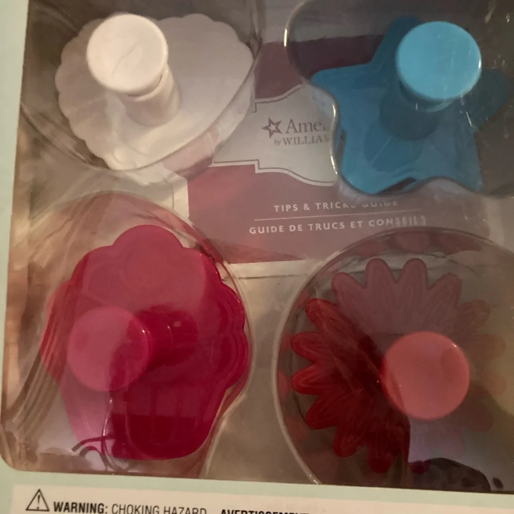American Girl Williams-Sonoma Cookie Cutter Set brand new inbox great gift!